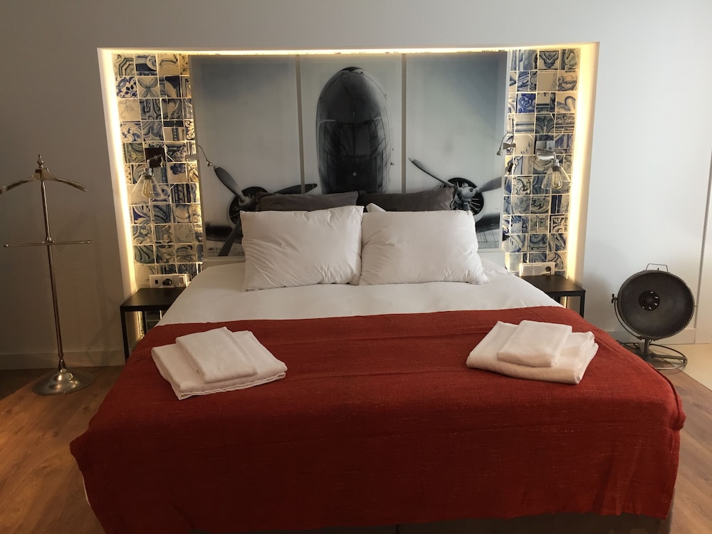 Dalma Old Town Suites 64/72