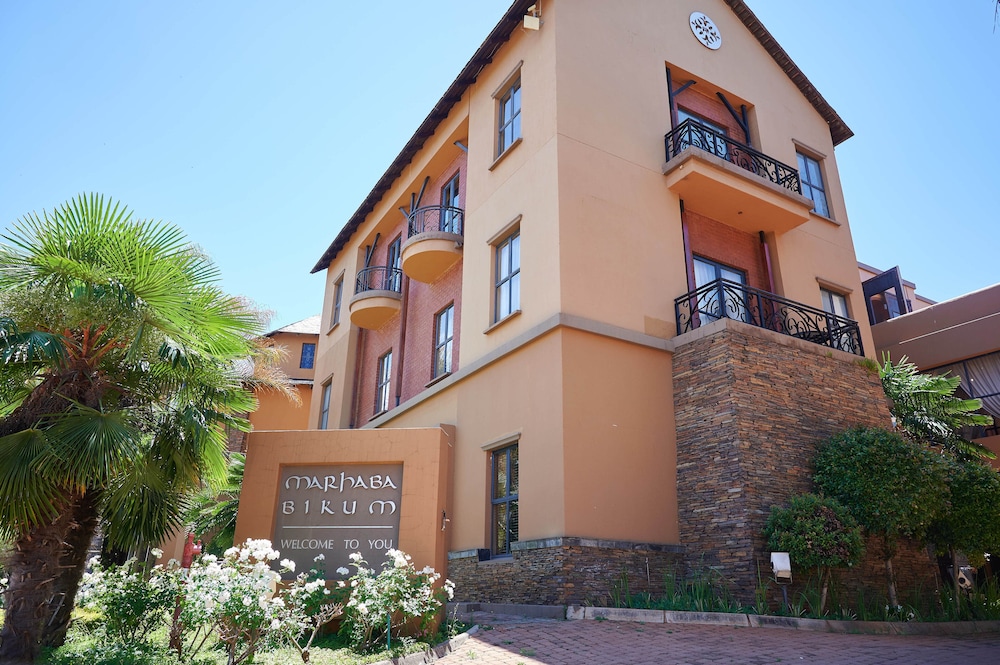 The Royal Elephant Hotel Conference Centre 2/50