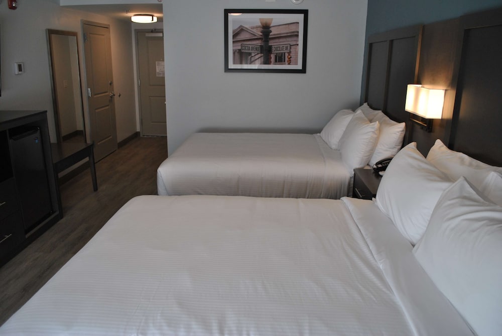 Best Western Plus Hershey 13/38
