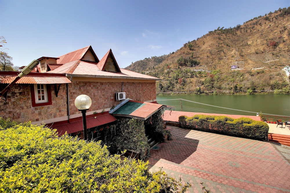 NEELESH INN 34/39