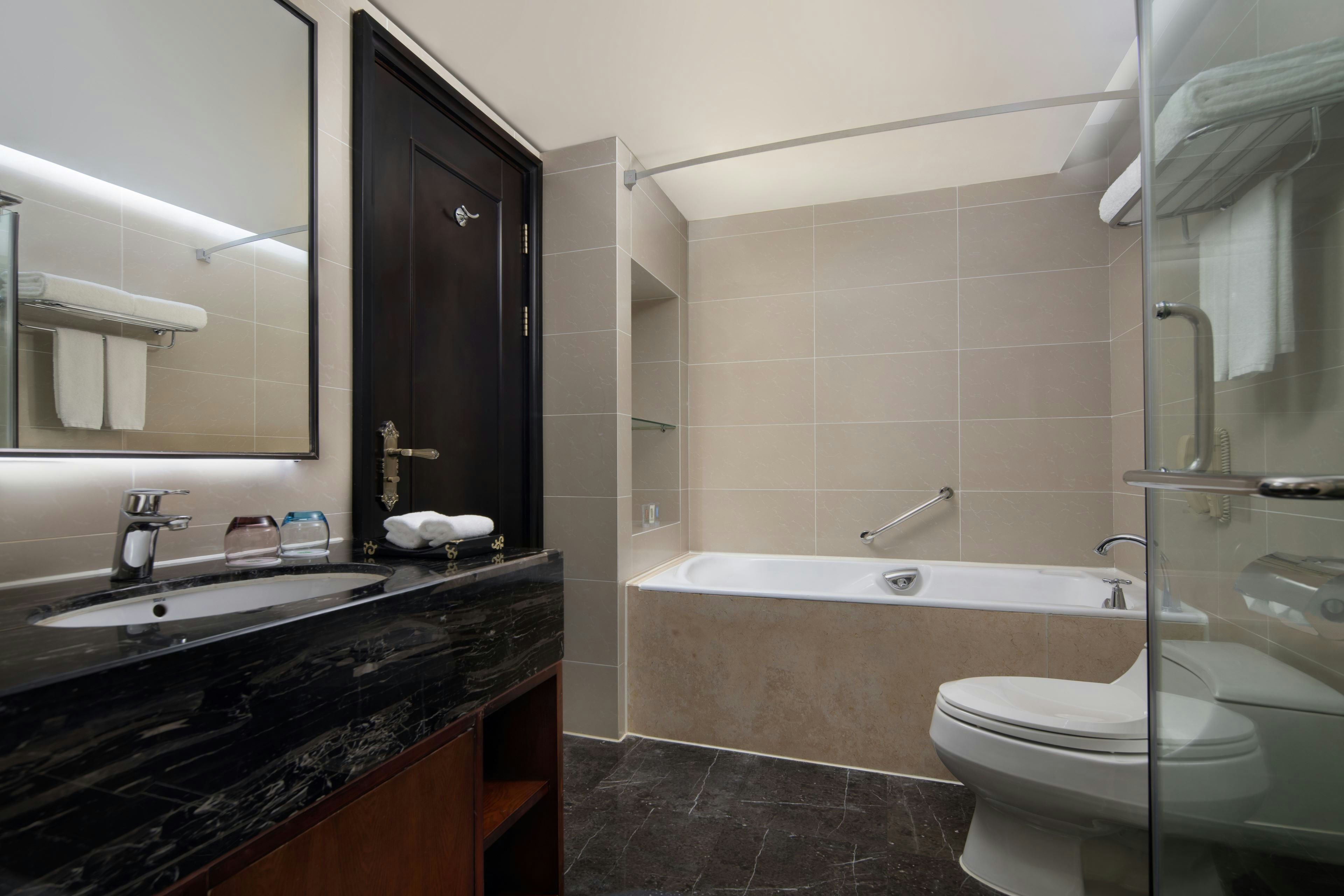 Holiday Inn Chengdu West Century City 49/50