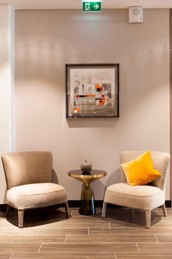 Ac Hotel Paris Le Bourget Airport 30/50