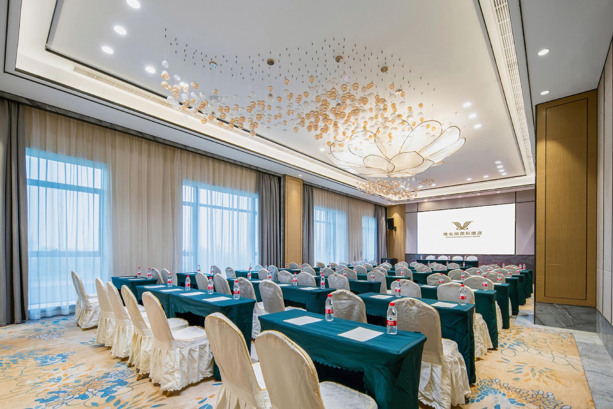 Vienna International Hotel (Hangzhou Xiaoshan Airport Yaqian) 30/34