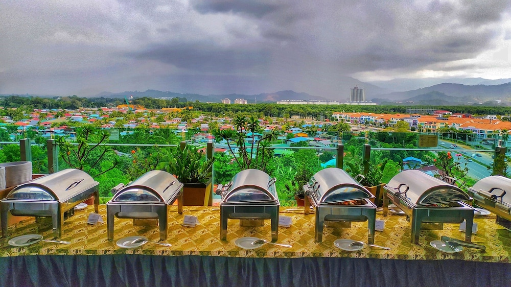 Courtyard Hotel At 1borneo 58/59