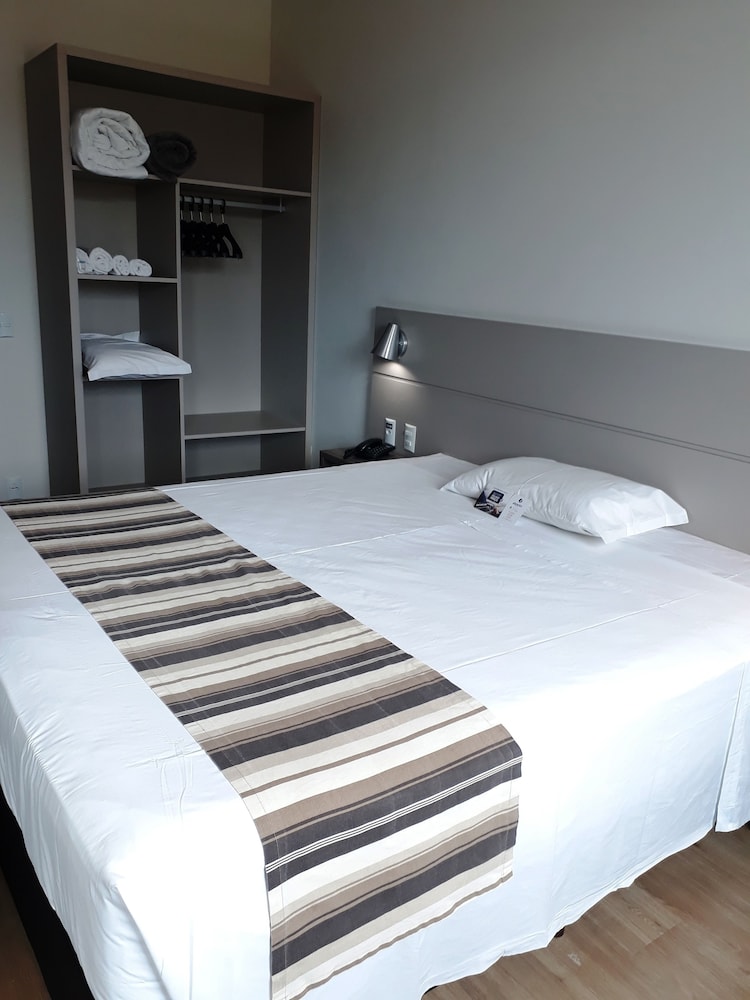 Valerim Itajai Hotel 29/48