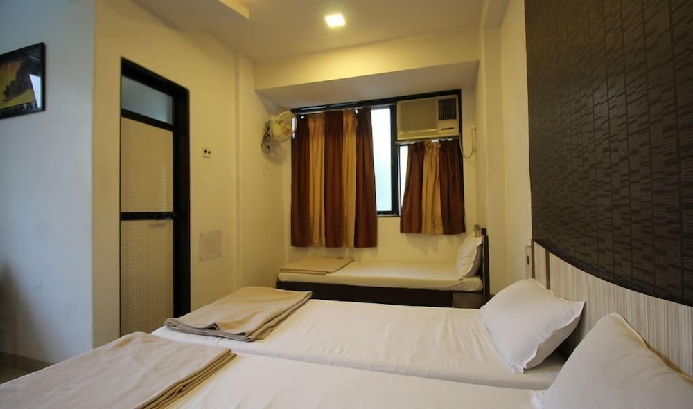 HOTEL NAVI MUMBAI 10/40
