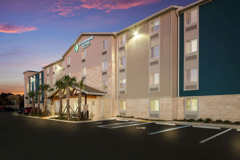 WoodSpring Suites Wesley Chapel-Tampa 2/15