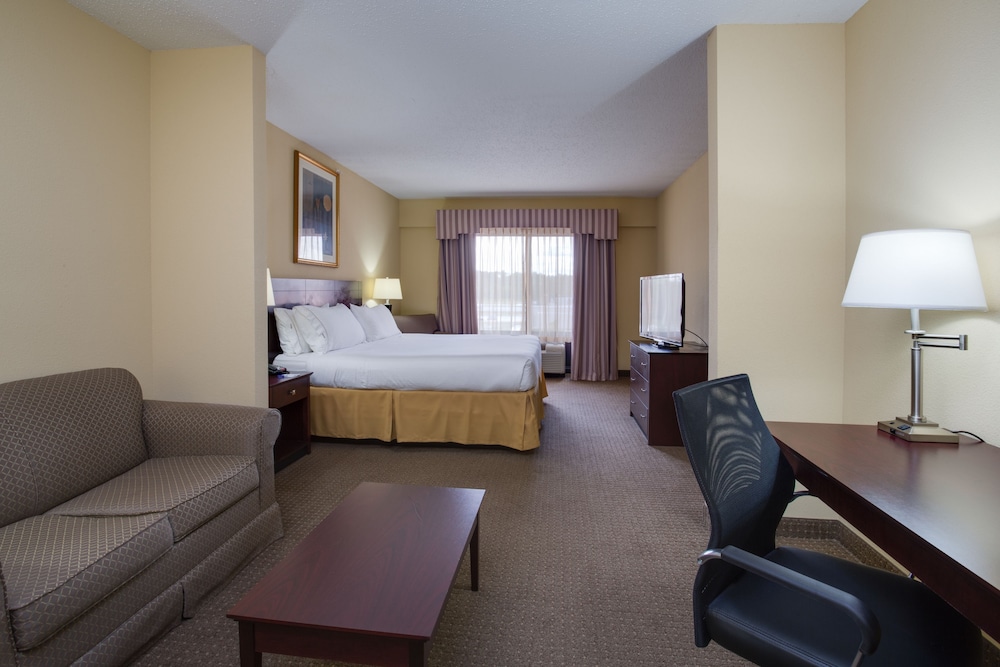 Holiday Inn Express Hotel & Suites Sebring 20/73