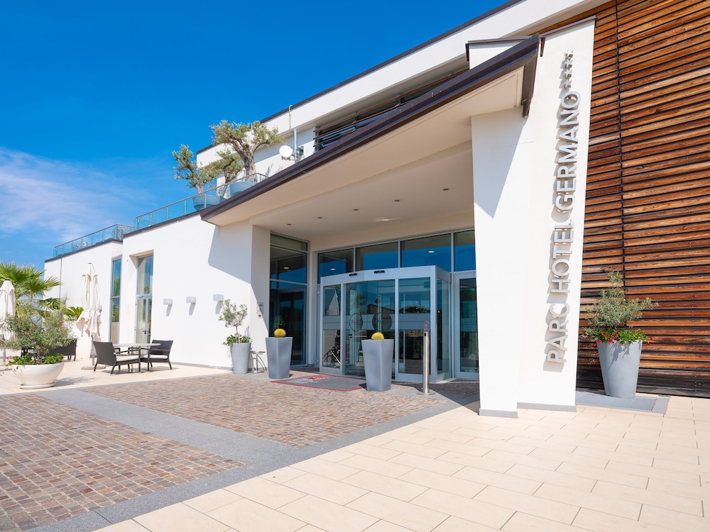 Parc Hotel Germano Suites 6/73