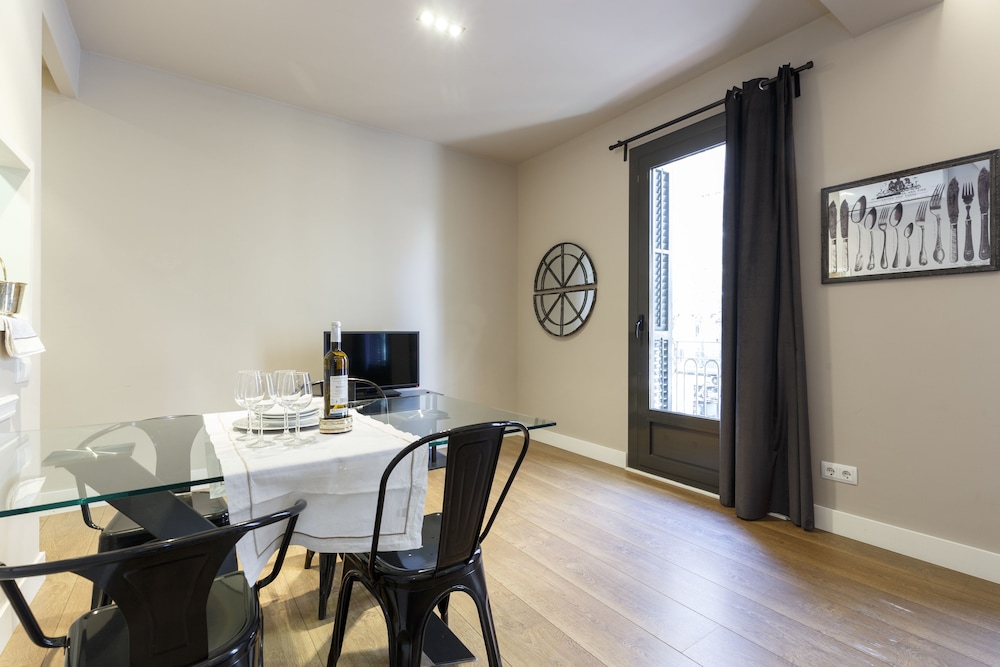 Ainb Eixample Miro Apartments 34/50
