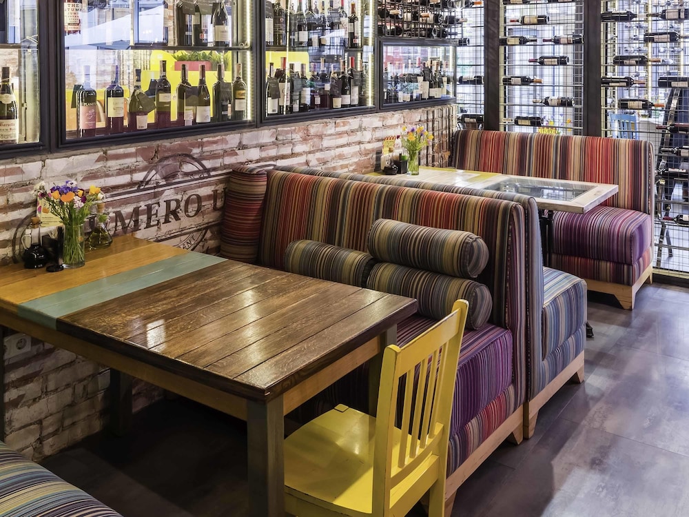 Ibis Styles Lviv Center 38/50