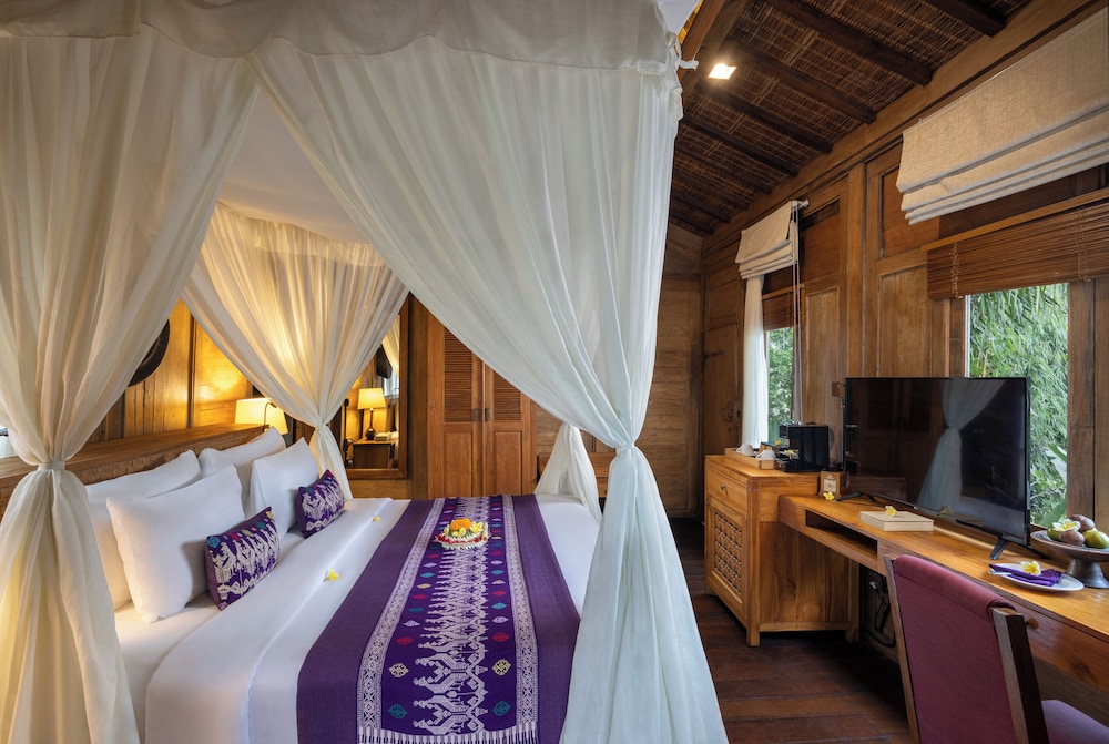 Pool, Wooden, Villa, King Bed, Living Area