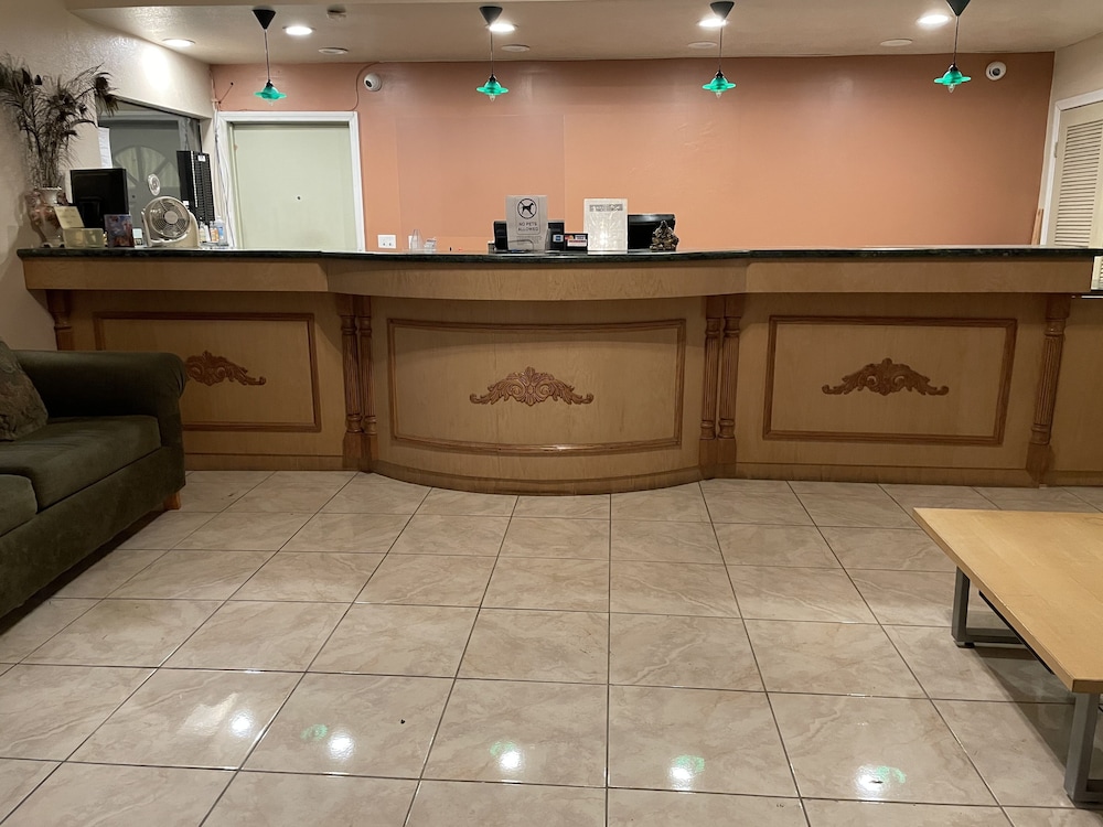 Regency Inn Norco 12/42