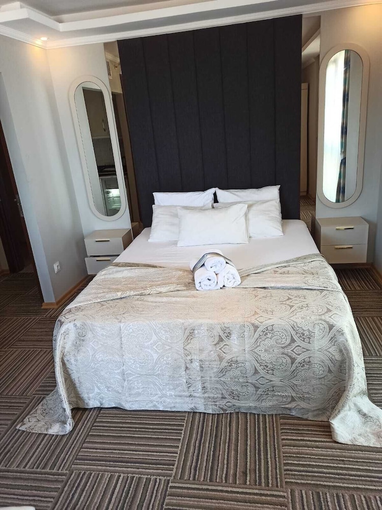 ALYA SUITE HOTEL 14/49
