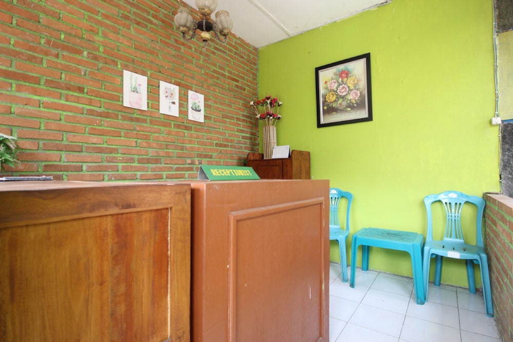 Reddoorz Jalan Parangtritis 10/56