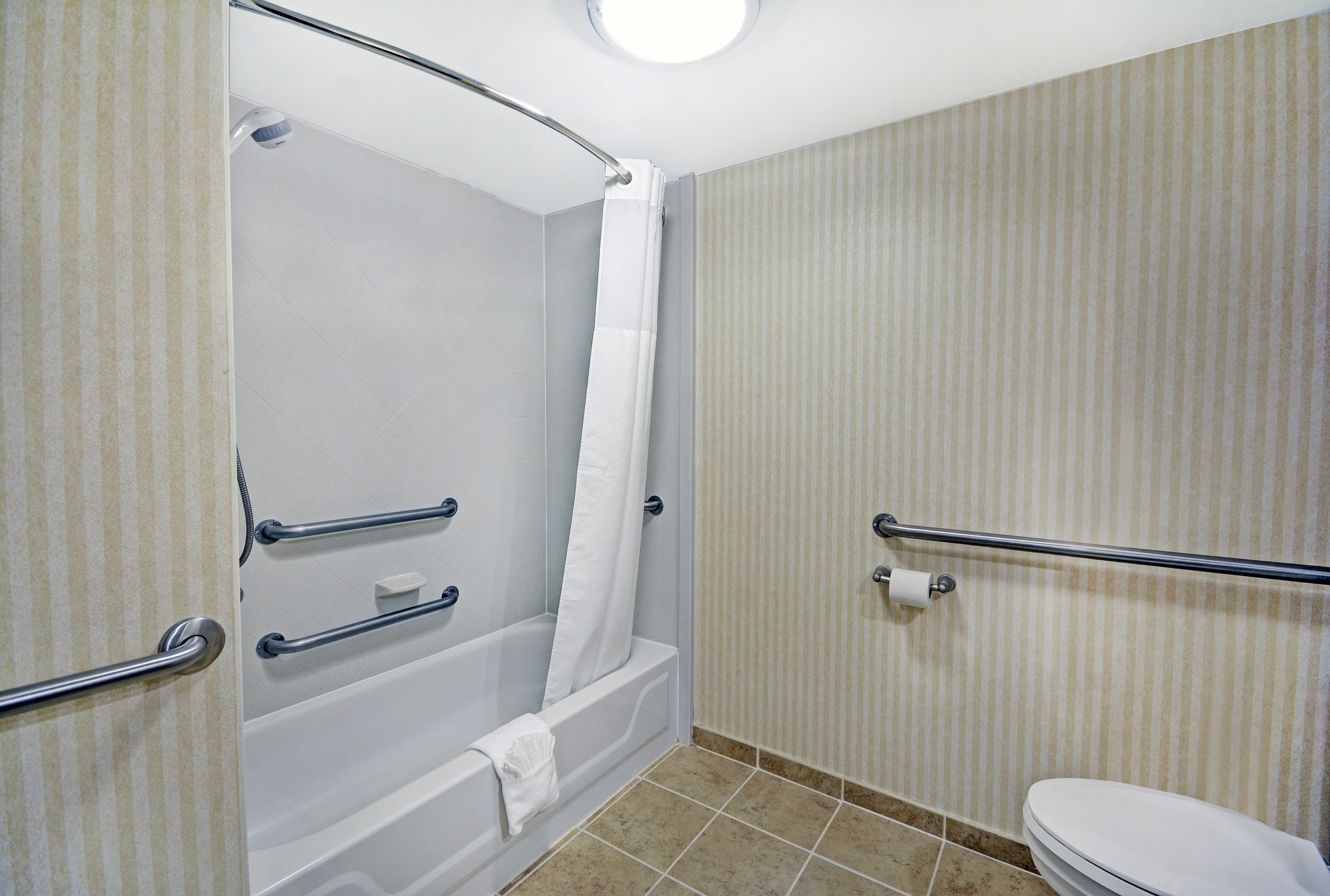 Hampton Inn Athens GA 70/70