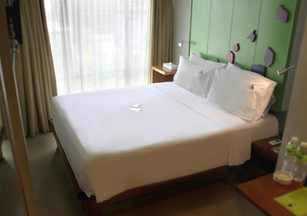 Max Happiness, Double Bed