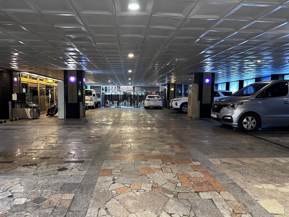 Incheon Airport Hotel June 42/50
