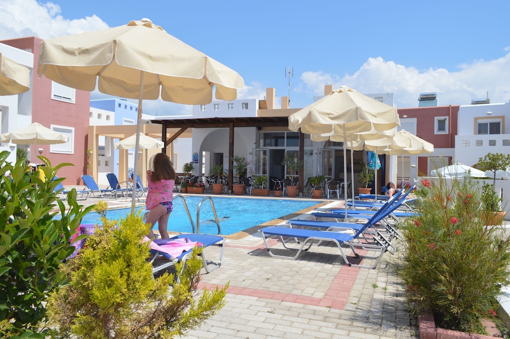 Gennadi Gardens Apartments 16/25