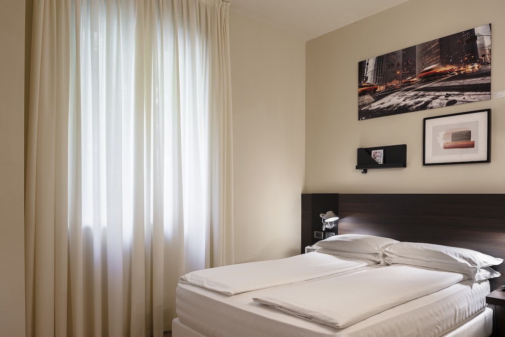 I Portici Hotel Bologna 30/49