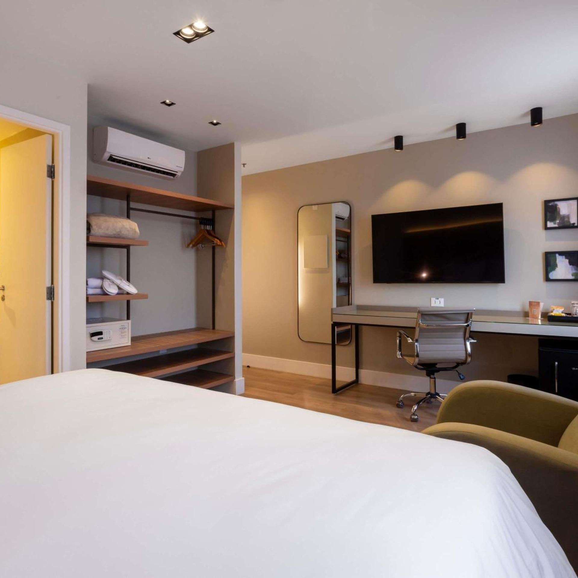 غرفة بريفيليج بسرير كينج بإطلالة على المدينة، Mercure Sao Paulo Vila Olimpia 3/7