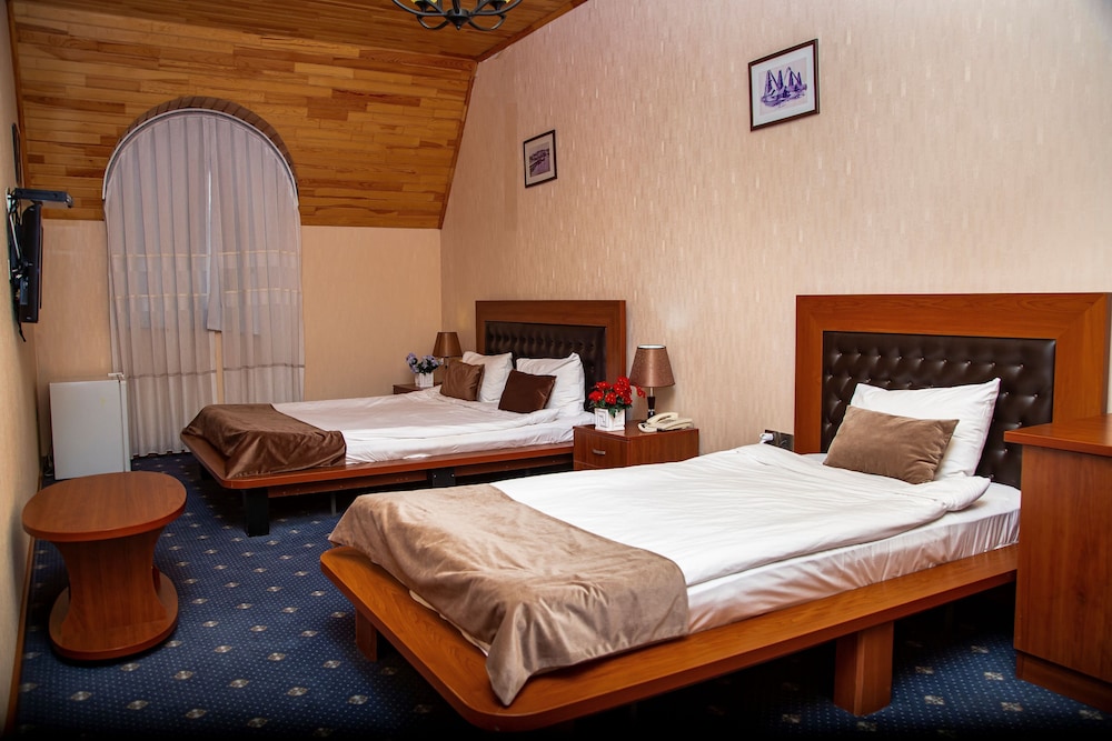 Du Port Hotel 37/81