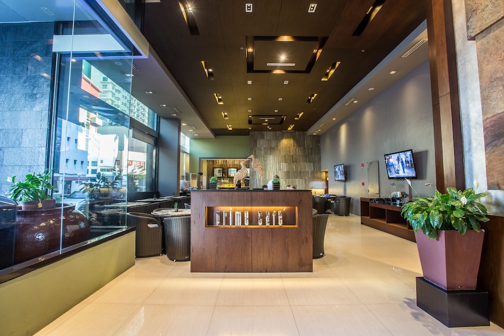 B Hotel Alabang 5/54