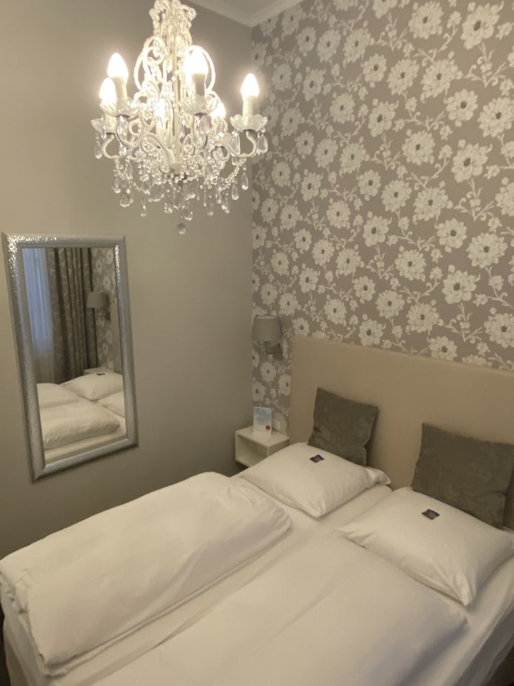 Arthotel ANA Residence 13/75