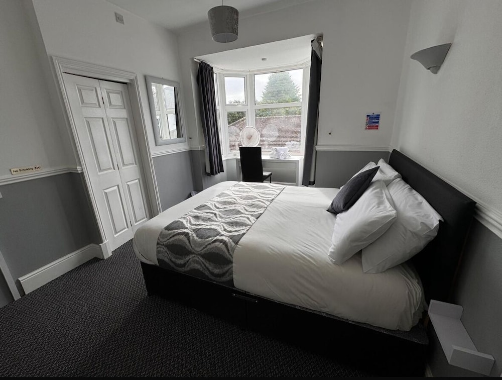 Charnwood Lodge 16/53