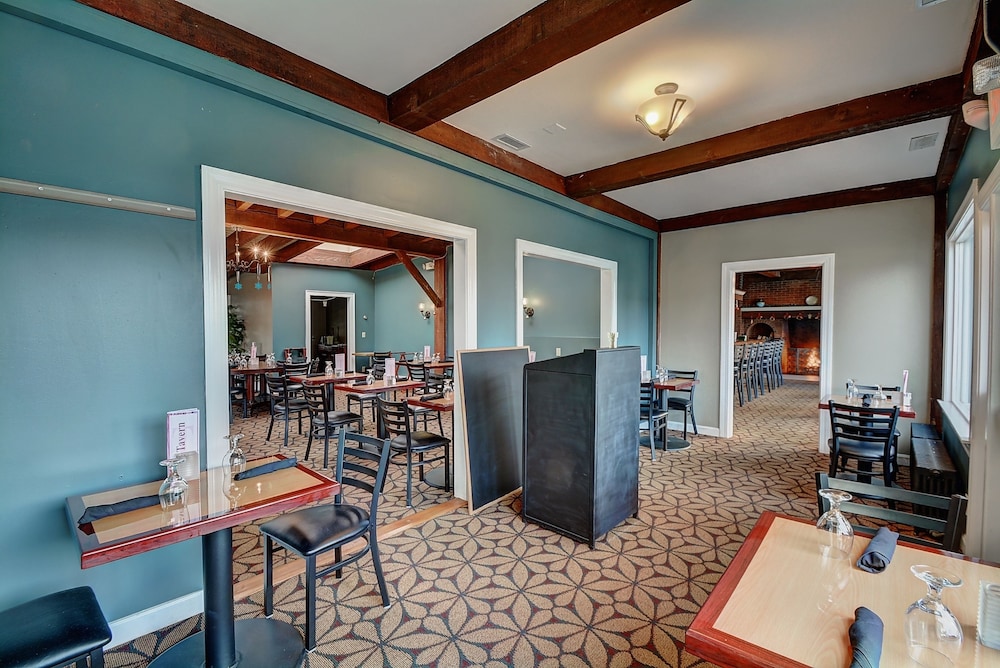 Colonial Motel And Spa 46/60