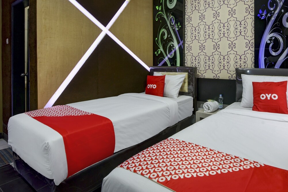 Hotel O near Tugu Simpang Haru formerly Zaara Guest House 11/24