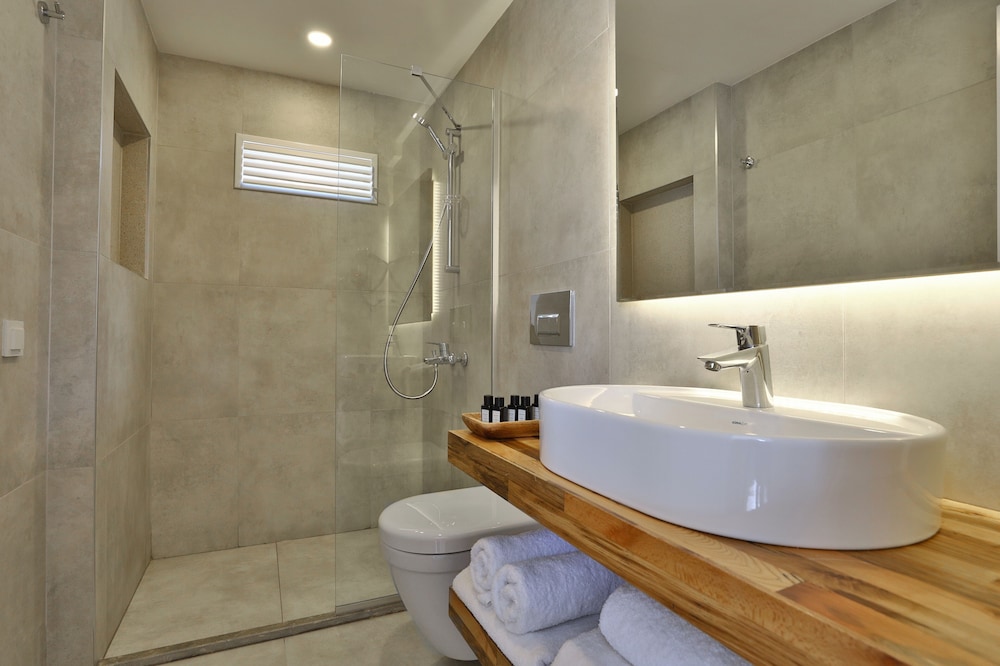 Exclusive, Studio, Queen Bed, Sea View