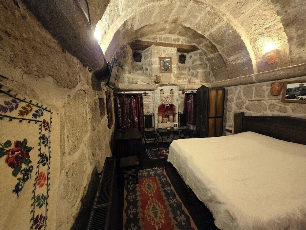 Cappadocia Antique Gelveri Cave Hotel 26/64