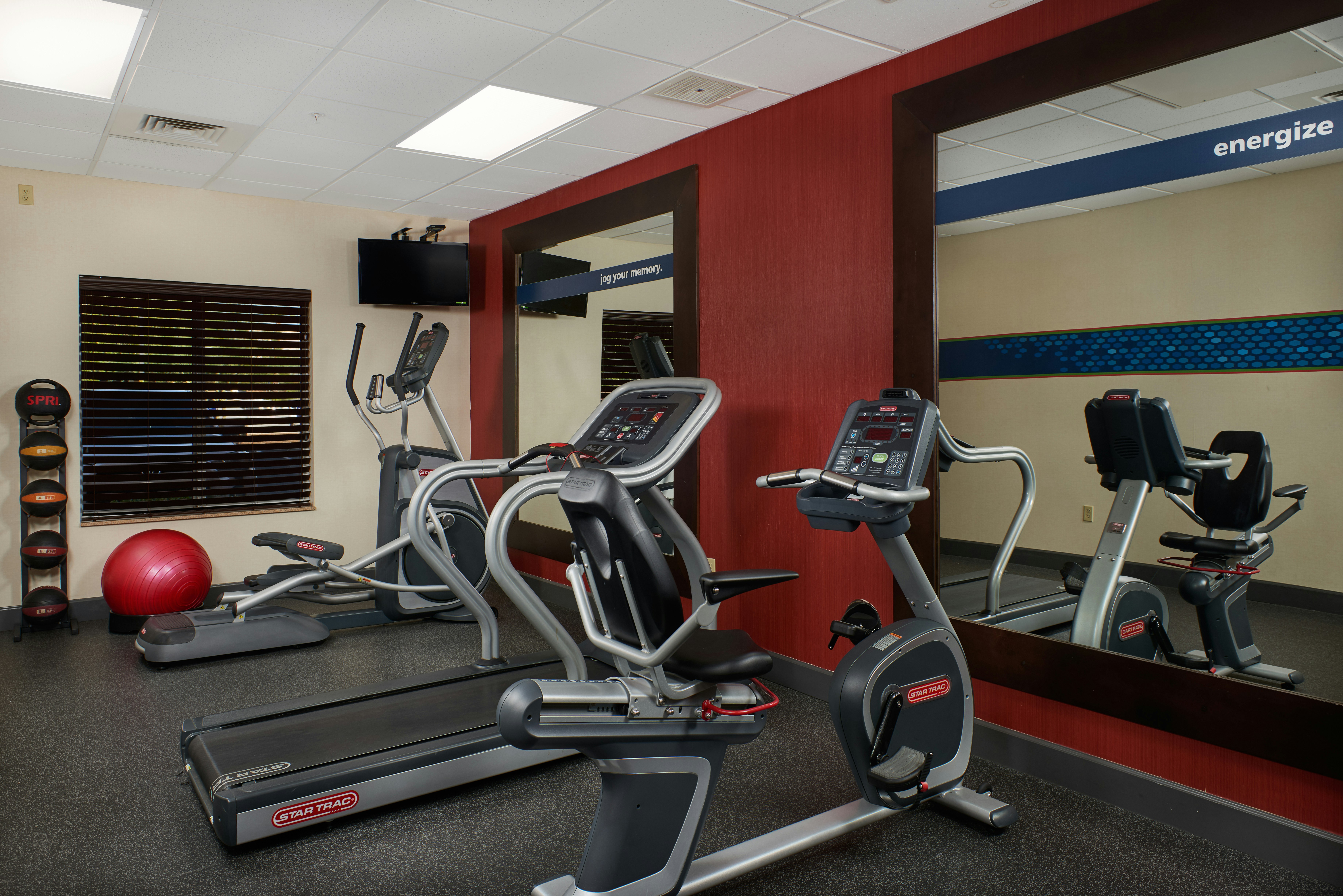 Hampton Inn & Suites Phoenix-Surprise 22/40
