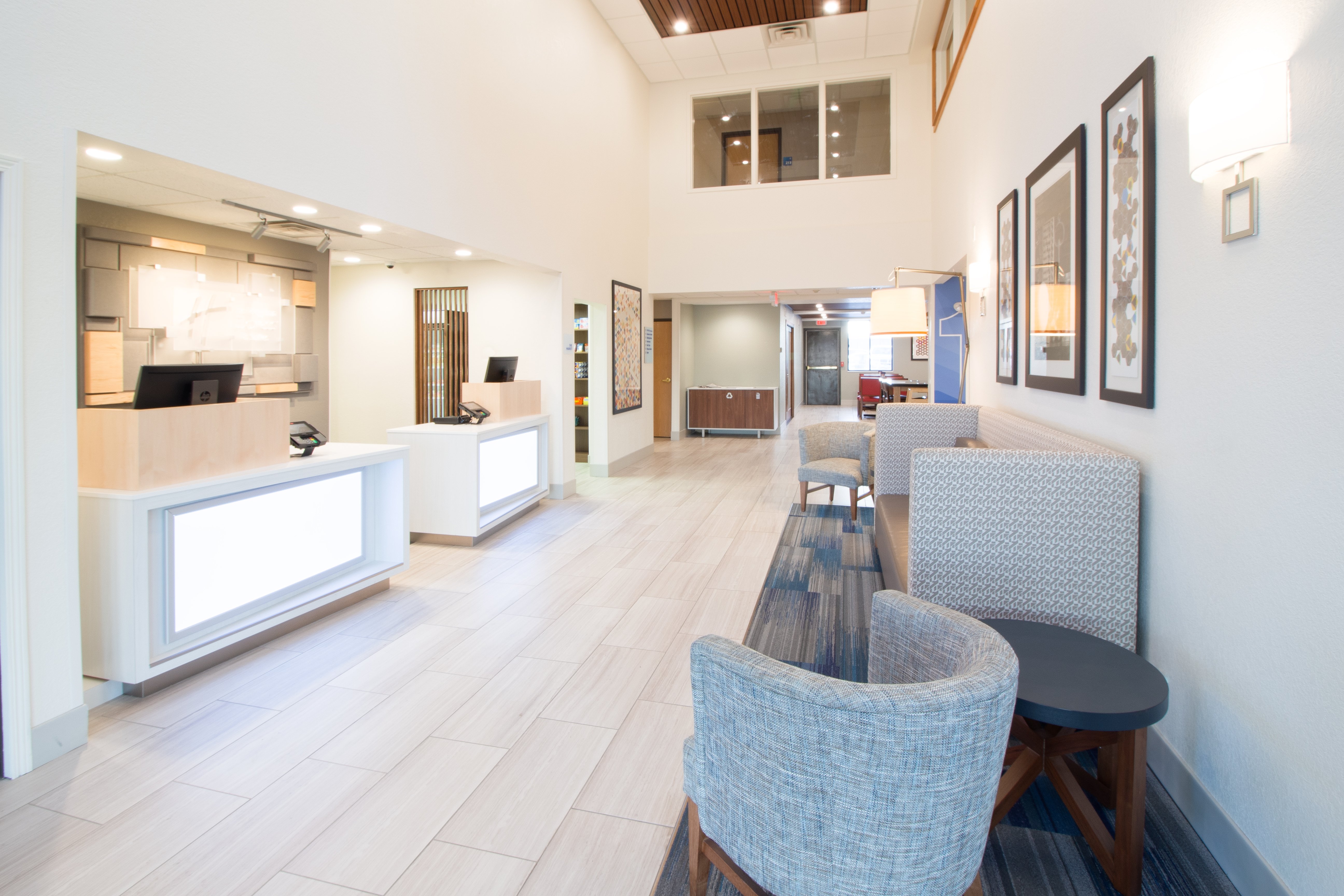 Holiday Inn Express Hotel And Suites Worthington 8/29