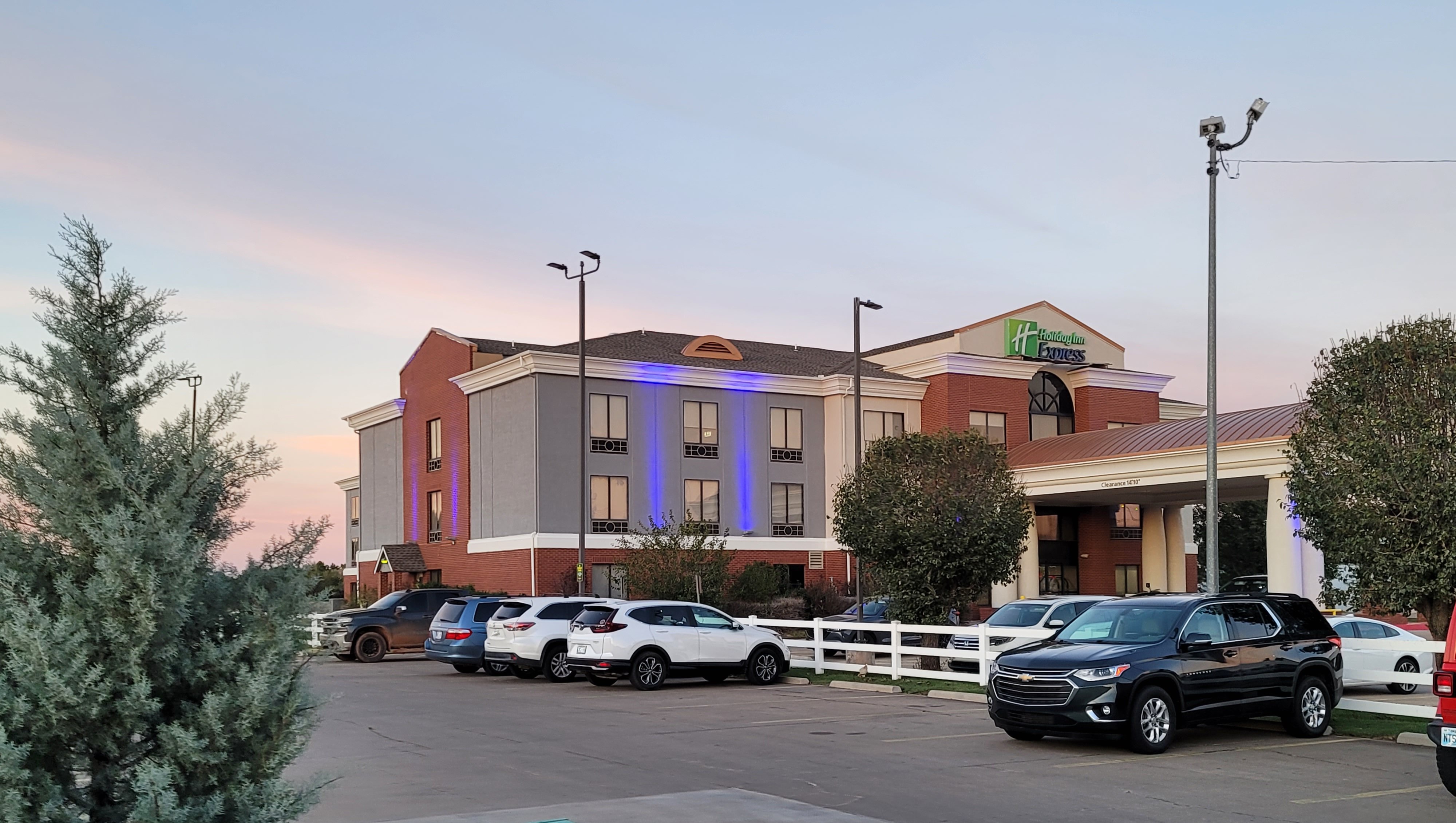 Holiday Inn Express Hotel Suites Enid Hwy 412 30/34
