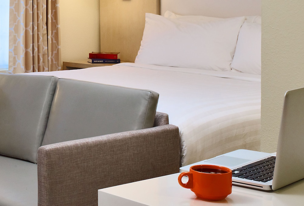 Sonesta ES Suites Houston Galleria 26/45