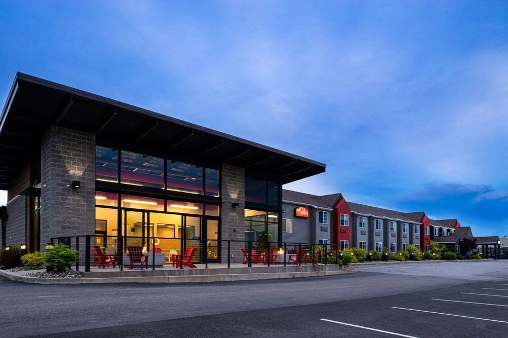 Hotel Ruby Ponderay Sandpoint 4/72