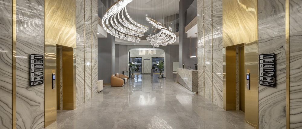 Ramada Plaza by Wyndham Batumi 50/50