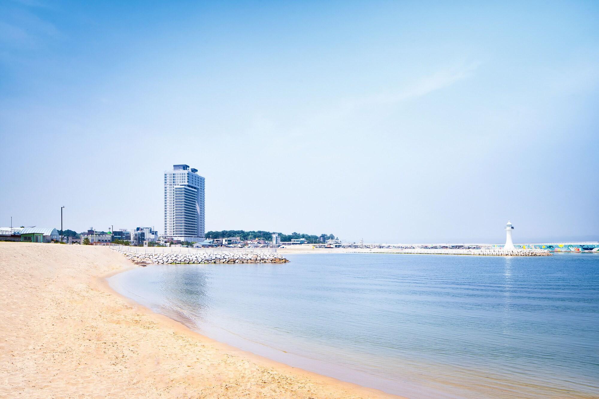 Chonpines Ocean Suites 42/50