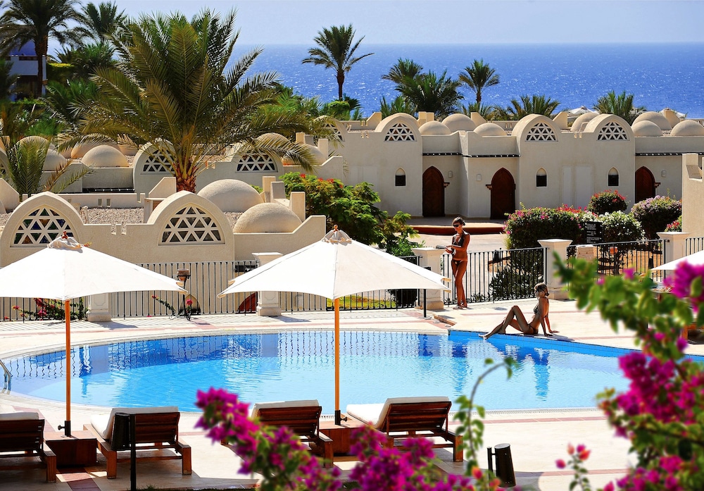 Reef Oasis Beach Resort photo1