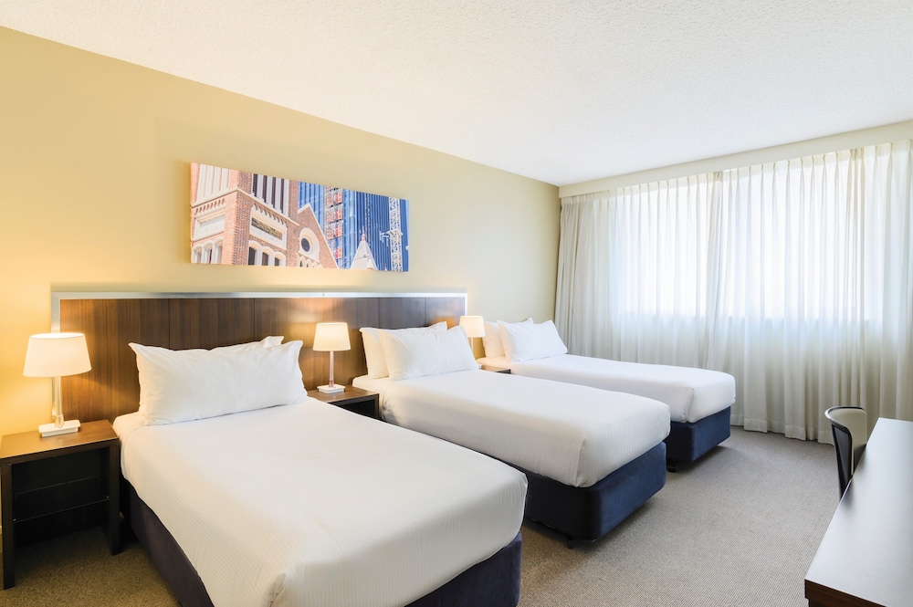 Mercure Perth on Hay 16/50