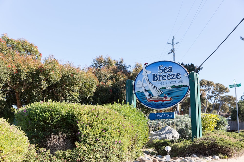 Sea Breeze Inn And Cottages 6/75