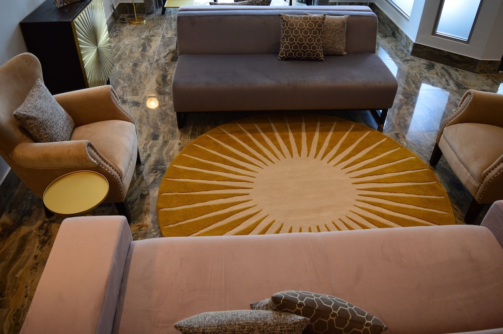 Q8 Boutique Hotel 22/34