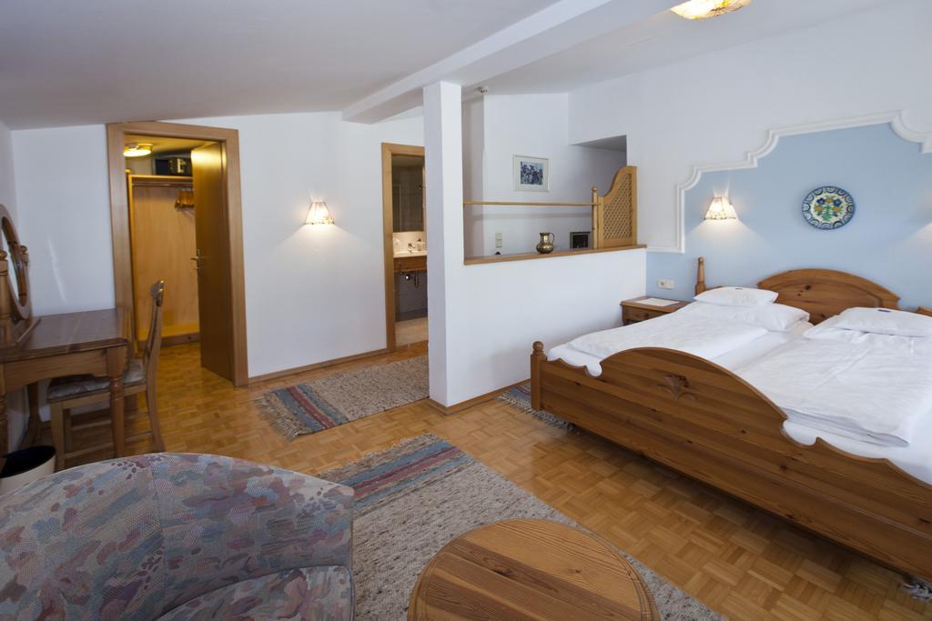 Hotel Mein Almhof 3/24