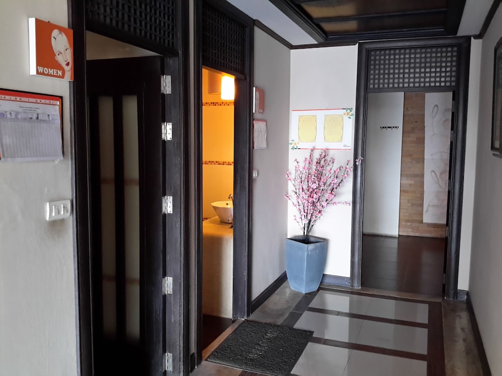 Beachfront Family Penthouse Hua Hin photo2