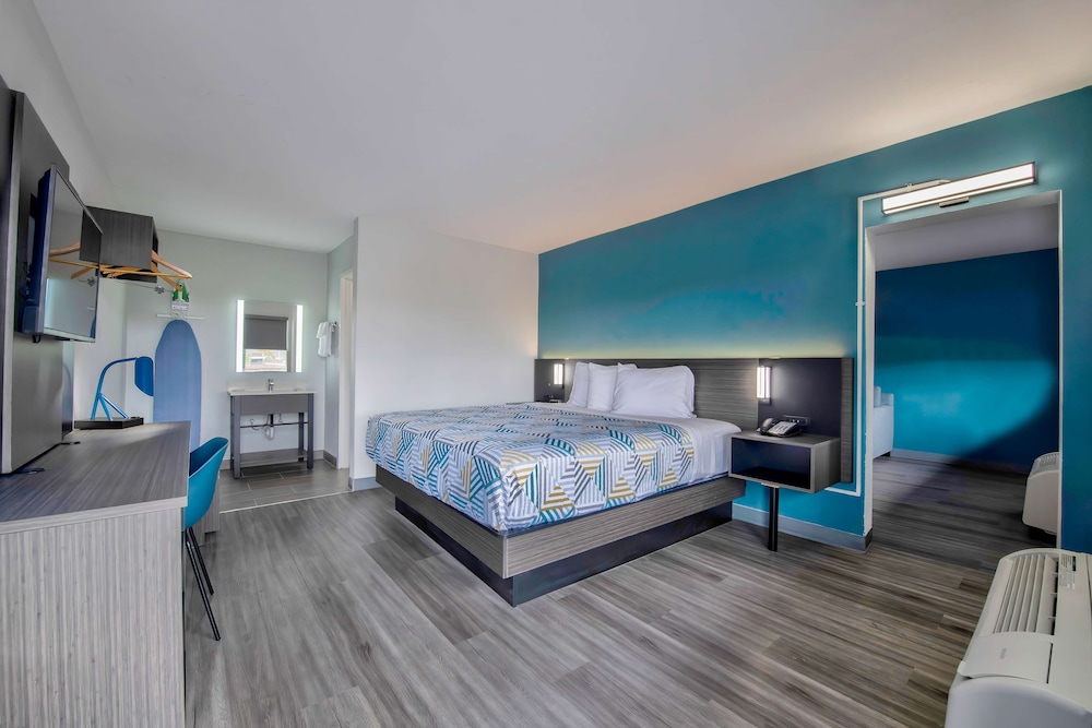 Studio6 Jackson, MS - I-55 20/41
