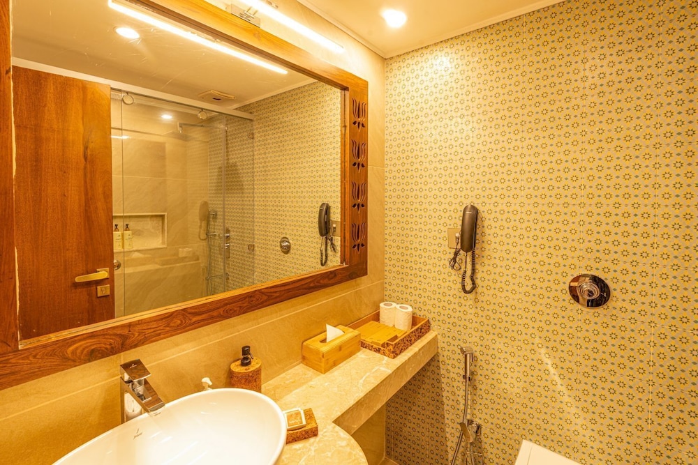 Ganga Kinare A Riverside Boutique Hotel 50/50