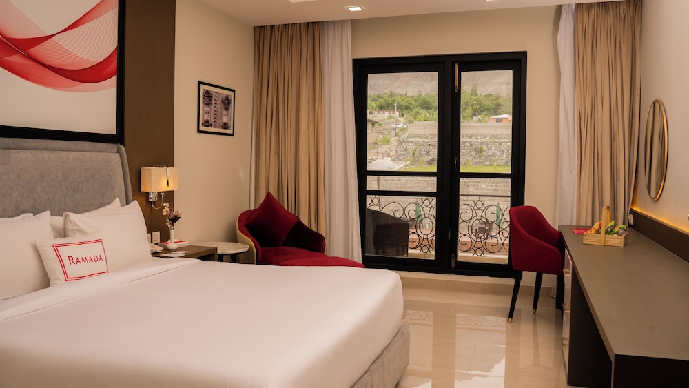 Ramada Resort by Wyndham Gilgit 18/45
