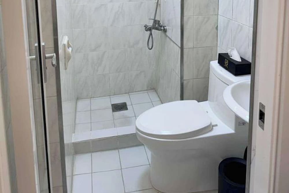 Sunday Hostel 37/42